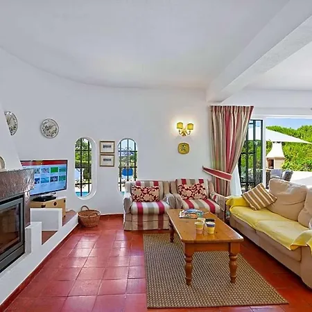 ヴィラ Sleeps 8 With Pool Air Con And Wifi *