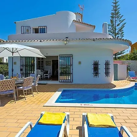 Sleeps 8 With Pool Air Con And Wifi *
