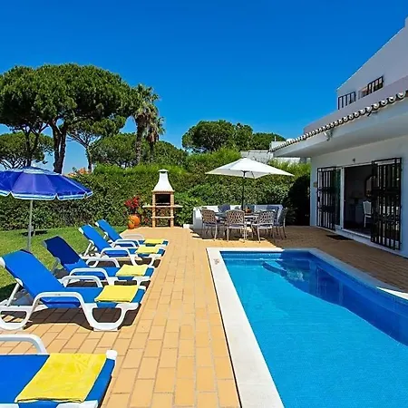 ヴィラ Sleeps 8 With Pool Air Con And Wifi ヴィラモウラ