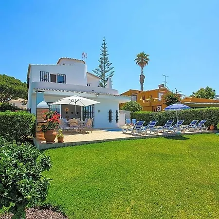 ヴィラ Sleeps 8 With Pool Air Con And Wifi ヴィラモウラ