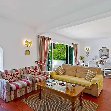 Sleeps 8 With Pool Air Con And Wifi *