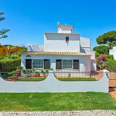 Sleeps 8 With Pool Air Con And Wifi * Vilamoura